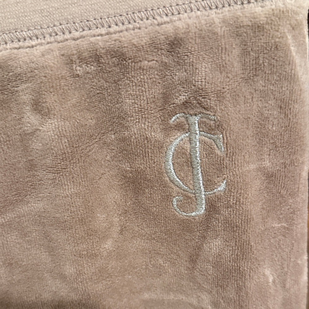 Juicy Couture Taupe Velour Pants with Silver Logo - Picture 2 of 6